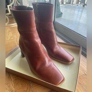 Alohas west camel boot - worn only once!